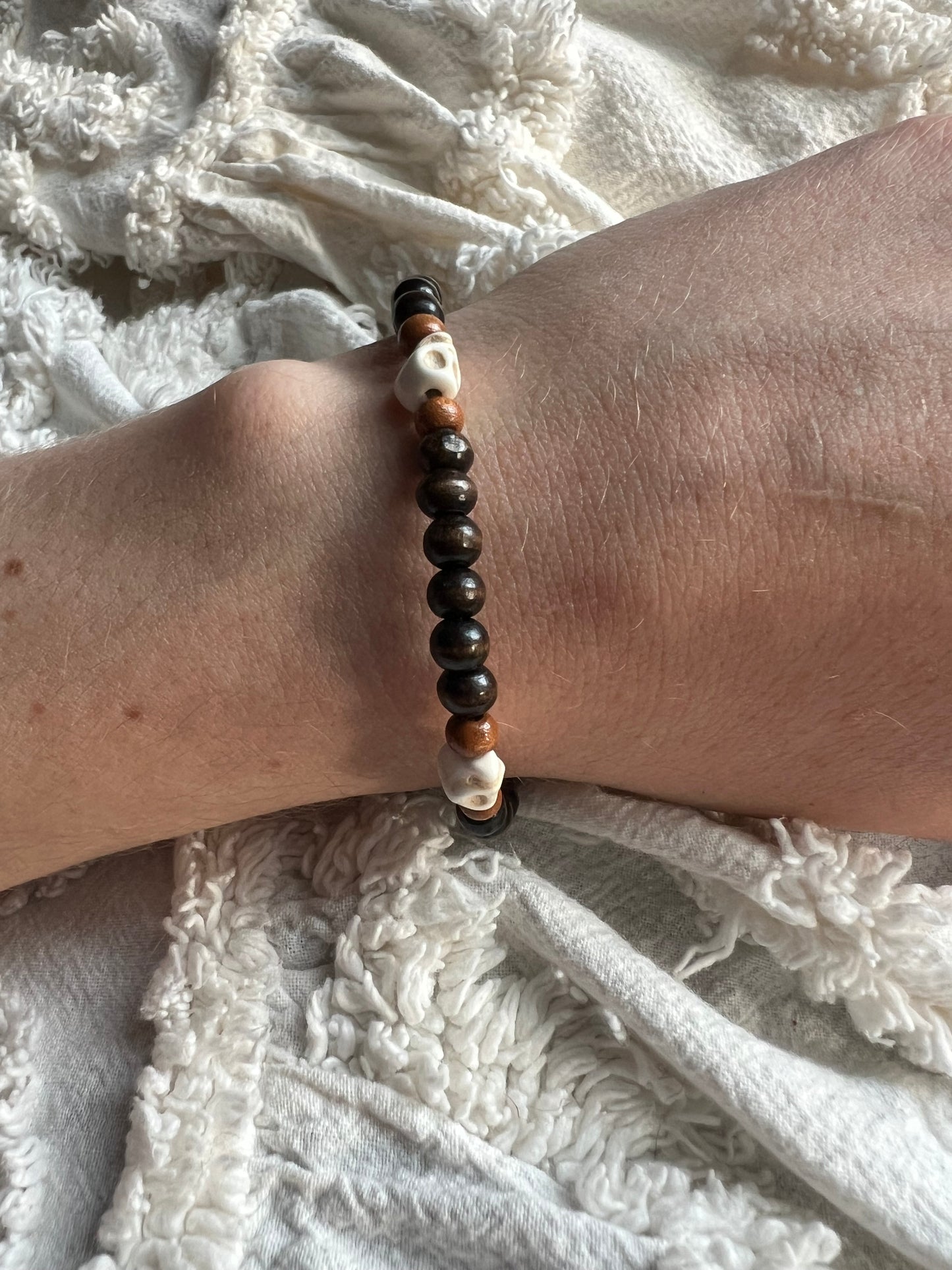 Skull & Wood Beaded Bracelet with Light Brown Accents